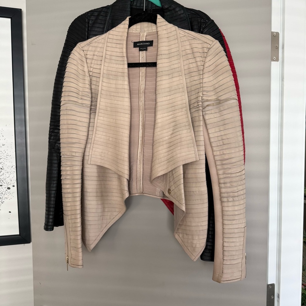 Marciano Women's Beige Ribbed Blazer